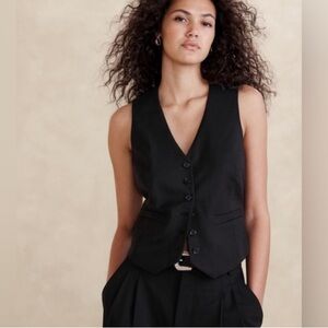 Siena Navy wool vest New 18